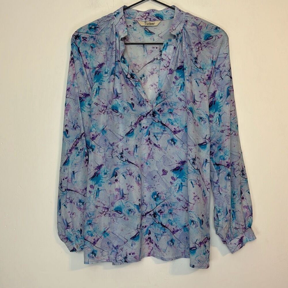 Tucker Silk V Neck Blouse S
